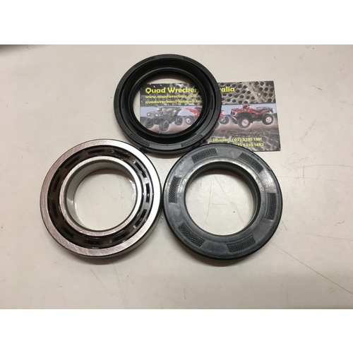YAMAHA YFM 400  KODIAK 450 REAR DIFF LEFT HAND AXLE & SEAL SET 