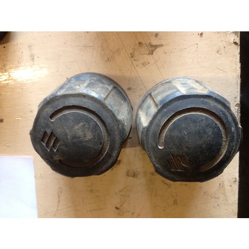SUZUKI LT 125 185 230 250  ALT 125 185  HUB CAPS - DUST COVERS