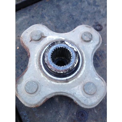 YAMAHA BIG BEAR YFM 250  REAR RIGHT WHEEL HUB  