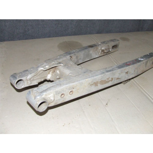 SUZUKI RM 80 ALLOY SWING ARM VMX   OLD WRECKING STOCK