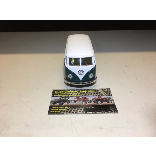 VOLKSWAGEN VW CLASSIC COMBI COMERCIAL BUS MODEL DIECAST 1:32 SCALE GREEN WHITE