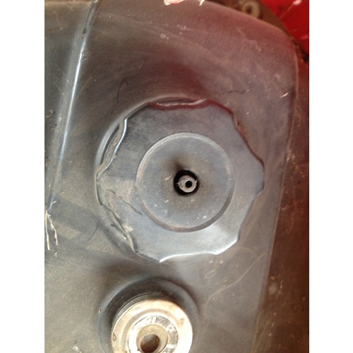 YAMAHA GRIZZLY 600 YFM 4x4 FUEL CAP ALSO FITS TTR 250 &* WR 400F