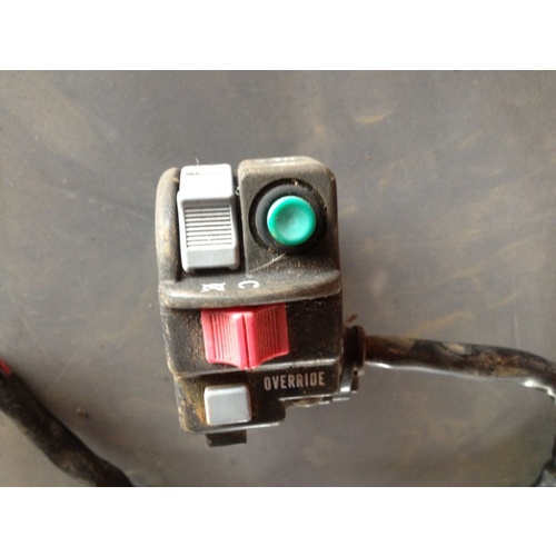 YAMAHA GRIZZLY 700 LEFT COMBO / START HEAD LIGHT SWITCH