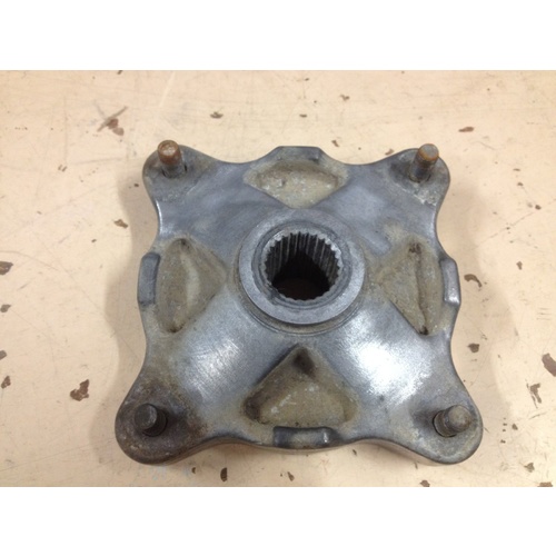 POLARIS 500 MAGNUM HDS REAR ALLOY WHEEL HUB