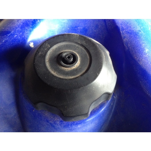 WRECKING YAMAHA GRIZZLY 660  FUEL - PETROL CAP