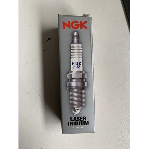 NGK IRIDIUM SPARK PLUG SUZUKI RMX 450 09 18 RMZ 250 06  21 450 05  07 NGKCR8EIB10